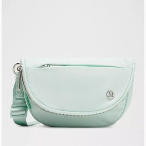 SOLD!! LULULEMON ALL NIGHT FESTIVAL BAG MICRO 2L IN MINT BREEZE